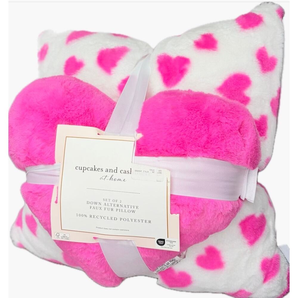 NWT Cupcakes and Cashmere Heart Faux Fur Pillows Set of 2 Pink White Valentine